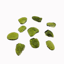 Load image into Gallery viewer, Moldavite Pendant