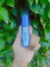 Load image into Gallery viewer, Blue Lace: the fragrance oil